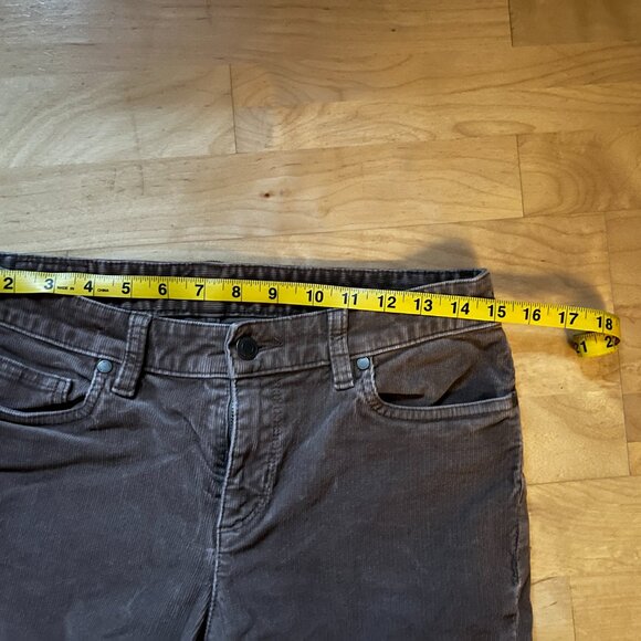 Lands' End Mid Rise Straight Corduroy Pants Brown Size 6 Petite - Picture 9 of 11